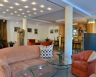 Achat Hotel Suhl - Suhl - Sala de estar