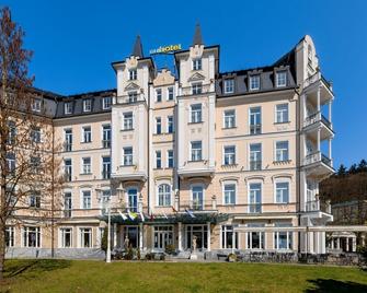 Sun Palace Wellness Hotel - מריאנסקה לאזנה - בניין