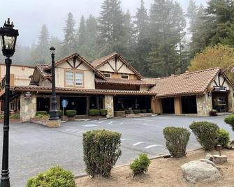 The Historic Brookdale Lodge, Santa Cruz Mountains - Brookdale - Building
