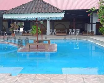 Hotel Sombrero De Paja - Traveline - Iquitos - Pool