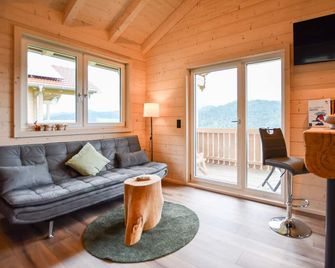 Panoramahisli 3 - Fischerbach - Huiskamer