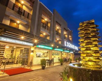 L Square Hotel - 打拉 - 建築