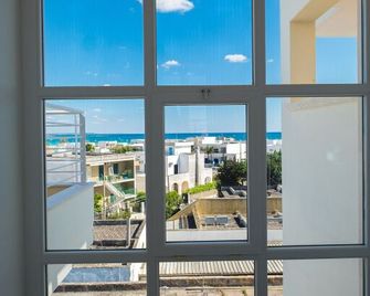 Hotel Perla Dello Ionio - Porto Cesareo - Parveke