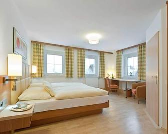Hotel Sonnenhof - Timelkam - Спальня