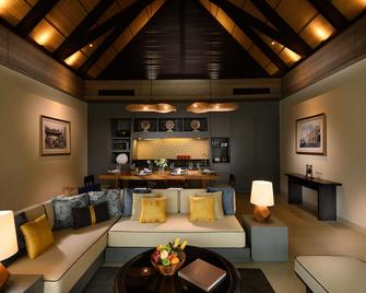 Anantara Vacation Club Mai Khao Phuket (Sha Plus+) - Mai Khao - Living room