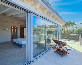 Luxury Villa with private pool - Санта Понса - Балкон