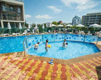 Bohemi Hotel - Παραλία Sunny - Πισίνα