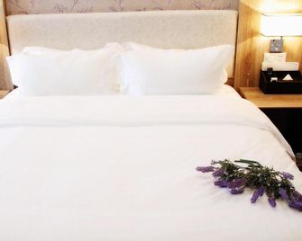 Lavande Hotels Huai an Zhou Enlai Memorial - Huai'an - Chambre
