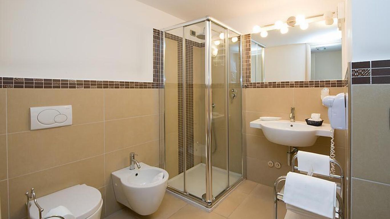 هوتل ألكسندر