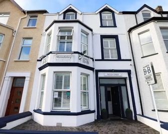 Mandalay - Portrush - Gebouw