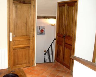 Duplex apartment in the medieval part of Bauduen - Bauduen - Couloir