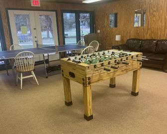 Beautiful place in the country dears all over the place beautiful - Bandera