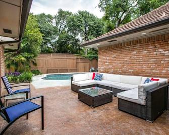 High Demand Private VIP with Heated Pool and Spa! - Dallas