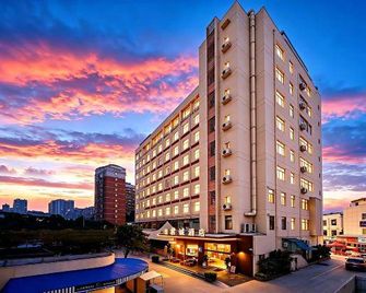 Juncheng Hotel - Xiamen - Building