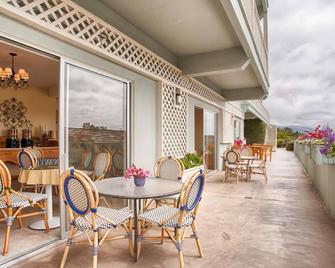 Carmel Bay View Inn - כרמל ביי דה סי - פטיו