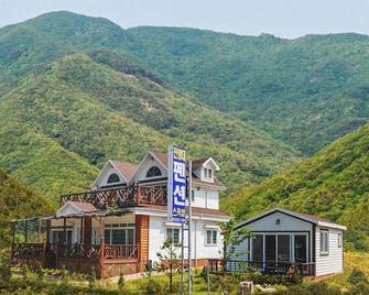 전망대펜션 - 무주 - 건물