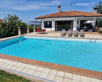 El Pastizal de Gijón - Piscina - Gijón - Piscina
