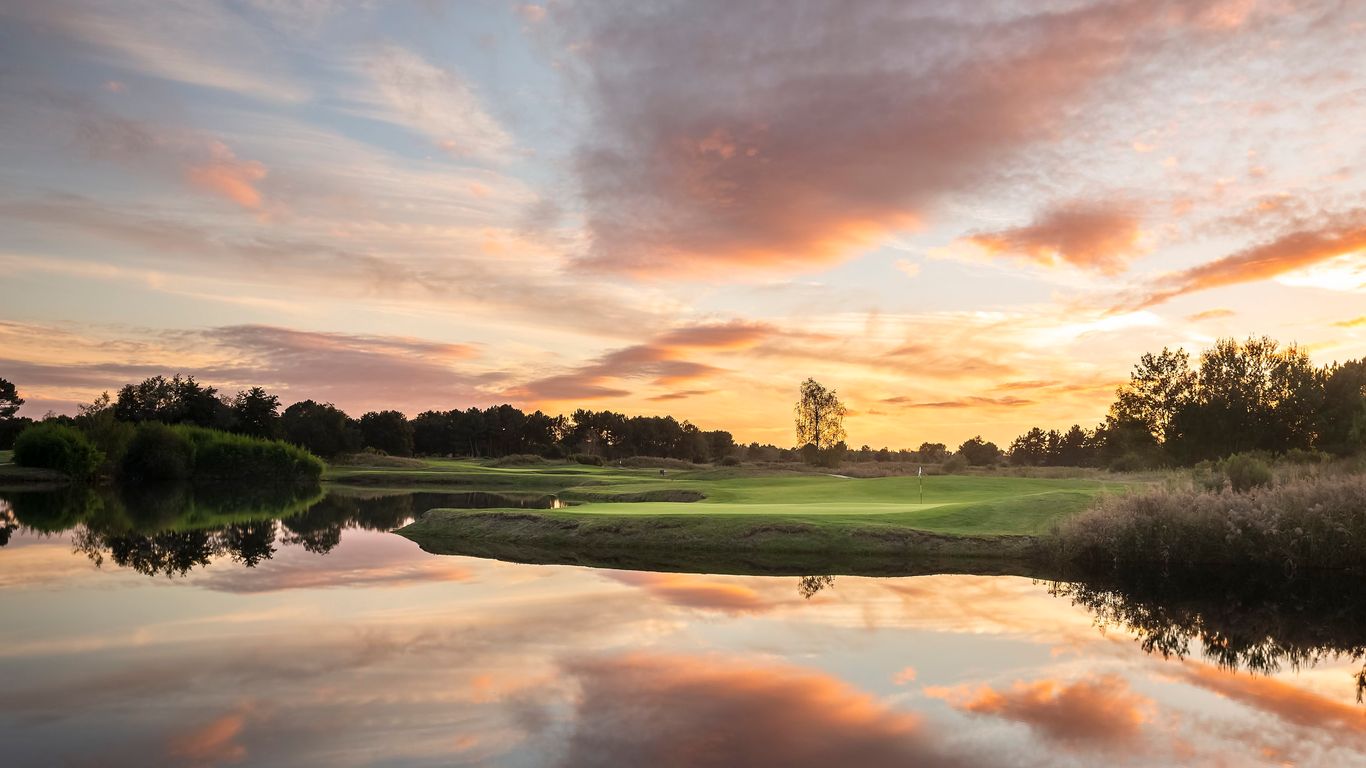 Cabot Bordeaux - MGallery Collection