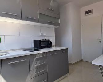 Apartments Ana i Ante (95131-A3) - Milna - island Hvar - Milna (Brač) - Küche