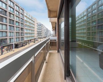 Apartment in Middelkerke near Casino & Sea Wall - Middelkerke - Balkon