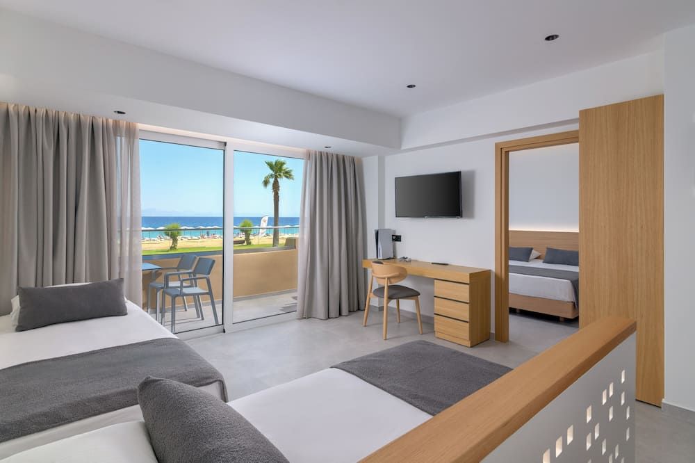 Sun Beach Resort - לאליסוס