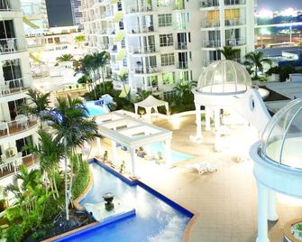 Phoenician Resort - Broadbeach - Pool