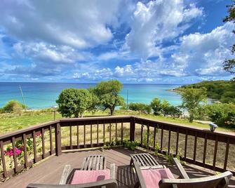 Blissful Historic Cottage on the Caribbean - Frederiksted - Balcony