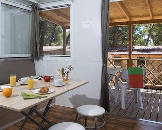 Kamp Basko Polje Mobile Homes - Baška Voda - Jídelna