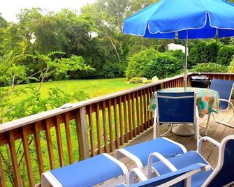 Lamb and Lion Inn - Barnstable - Balkon