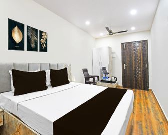 Hotel O by OYO The Blue Moon - Dhanbād - Bedroom