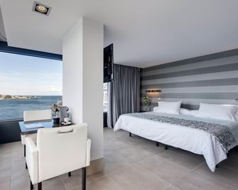 Barceló Hamilton Menorca - Adults Only - Es Castell - Bedroom