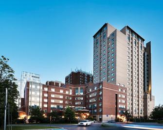 University of Ottawa Residence - Ottawa - Building