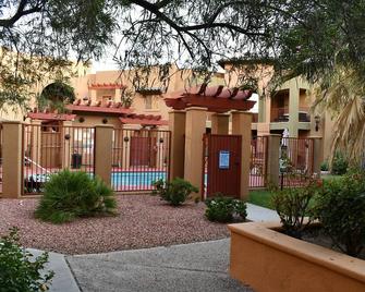 Resort Style Condo in old Mesilla - Las Cruces - Building