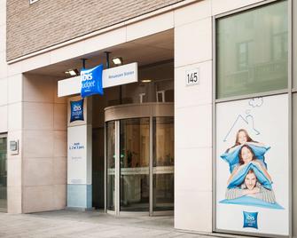 Ibis Budget Antwerpen Centraal Station - Antwerp - Building