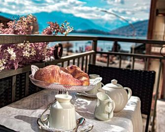Hotel del Conte - Laveno-Mombello - Balkon
