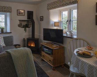 CROOKS, pet friendly, character holiday cottage in Axbridge - Axbridge - Obývací pokoj