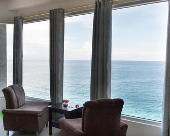 Jaynet Oceanview Resort - Boljoon - Living room