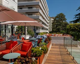 Hotel Le Canberra - Cannes - Patio