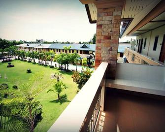 Pn Gold Resort - Chonburi - Balkong