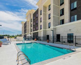 Hampton Inn & Suites Dallas/Richardson - Richardson - Uima-allas