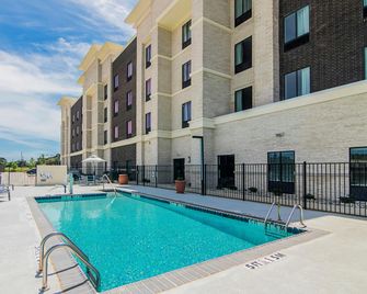 Hampton Inn & Suites Dallas/Richardson - Richardson - Pool