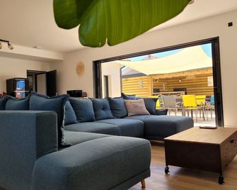 New modern and comfortable villa: Montalivet plage - Vendays-Montalivet - Sala de estar