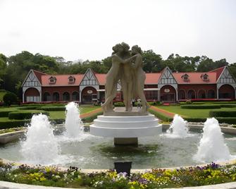 West Lake Resortopia - Sanyi Township - Building
