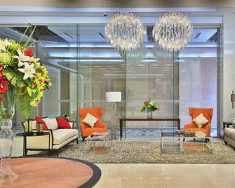 Valero Grand Suites By Swiss-Belhotel Makati - Makati - Hall