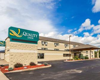 Quality Inn - La Crosse - Rakennus