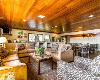 Quality Inn - La Crosse - Lobi