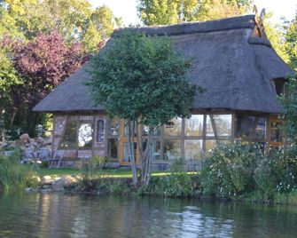 Reetdachkate on stud Schierensee - Fischerkate - Malente - Outdoor view