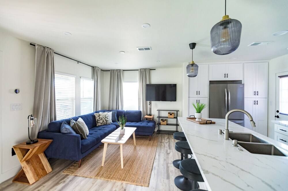 San Diego Retreat Near Beaches & Sdsu - San Diego - Living room
