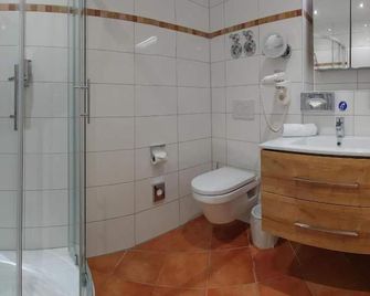 Gästehaus Kral - Erlangen - Baño