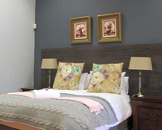 93 on Celliers Guesthouse - Louis Trichardt - Bedroom